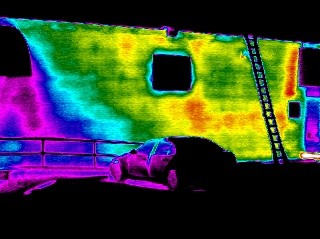 Infrared image of building envelope waterproofing problems